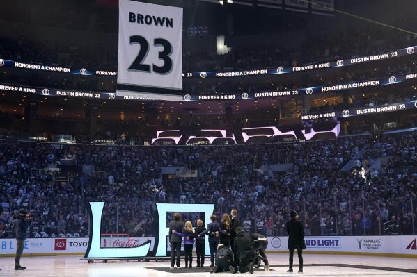 Former King Brown has No. 23 retired statue unveiled AP News